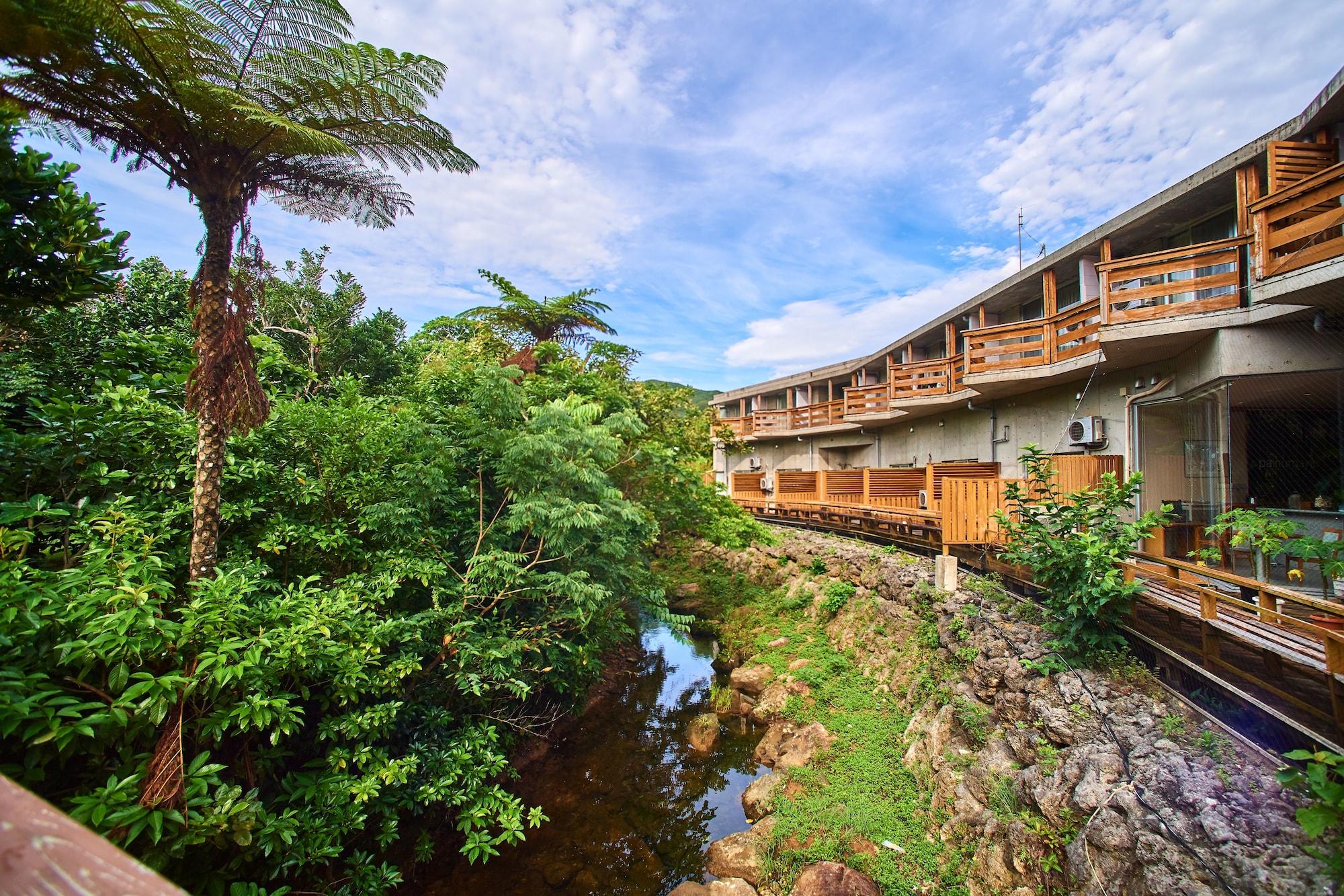 Iriomotejima-Jungle Hotel Painumaya Takana Exterior photo