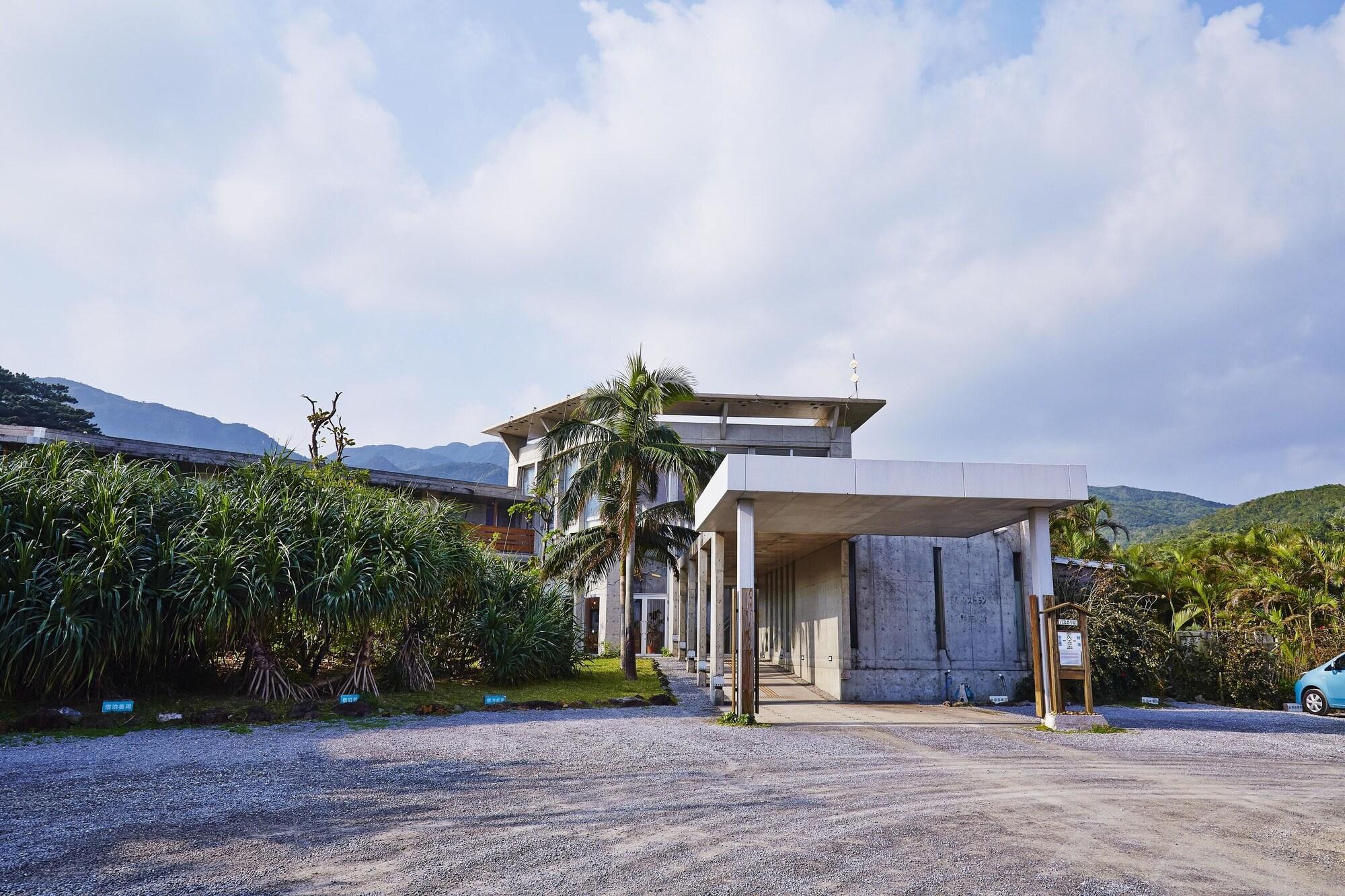 Iriomotejima-Jungle Hotel Painumaya Takana Exterior photo
